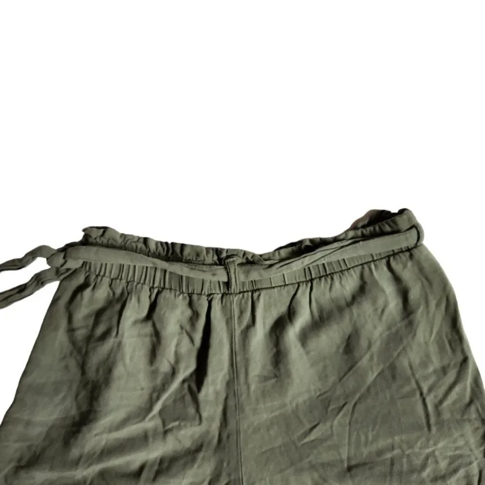 Old Navy olive green pull on belted shorts sz XL (14)